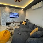 Moon - 1 Bedroom Luxury Апартаменты Пловдив