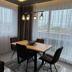 Moon - 1 Bedroom Luxury