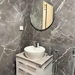 Moon - 1 Bedroom Luxury