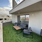 Апартаменты Moon - 1 Bedroom Luxury Пловдив