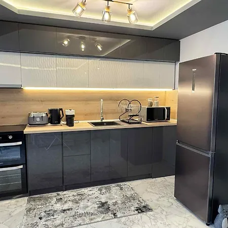 Moon - 1 Bedroom Luxury Διαμέρισμα *