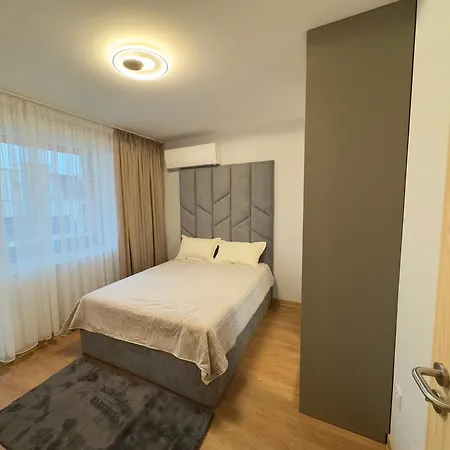 Moon - 1 Bedroom Luxury Plowdiw
