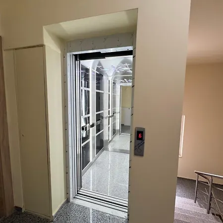 Moon - 1 Bedroom Luxury Διαμέρισμα Φιλιππούπολη