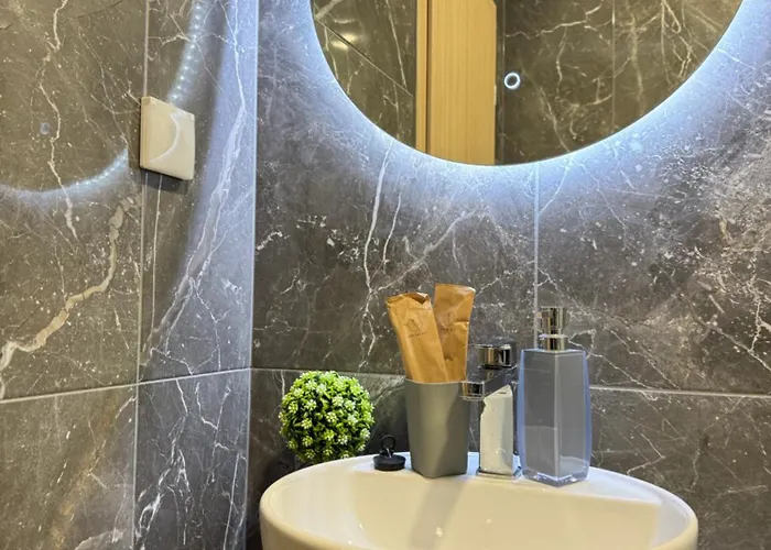 Moon - 1 Bedroom Luxury 普罗夫迪夫